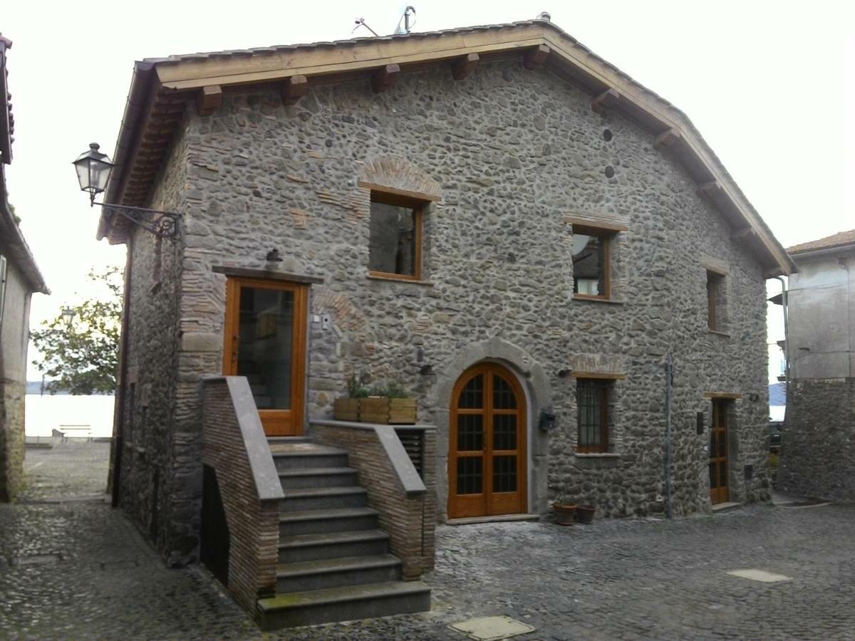 Al Vicolo Dei Pescatori Bed & Breakfast Anguillara Sabazia Dış mekan fotoğraf
