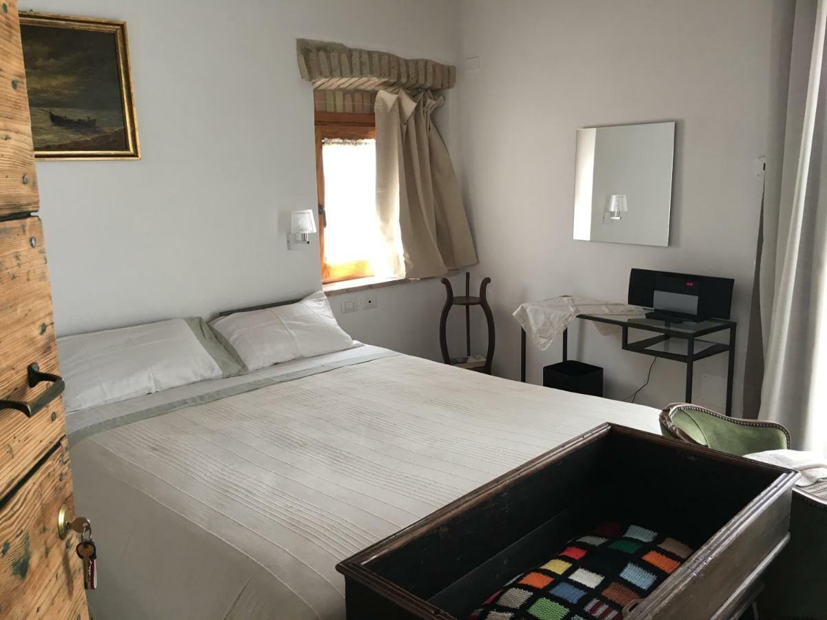 Al Vicolo Dei Pescatori Bed & Breakfast Anguillara Sabazia Dış mekan fotoğraf