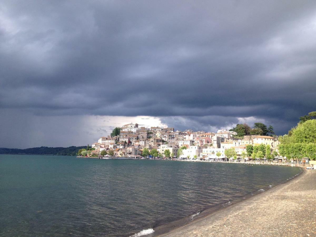 Al Vicolo Dei Pescatori Bed & Breakfast Anguillara Sabazia Dış mekan fotoğraf