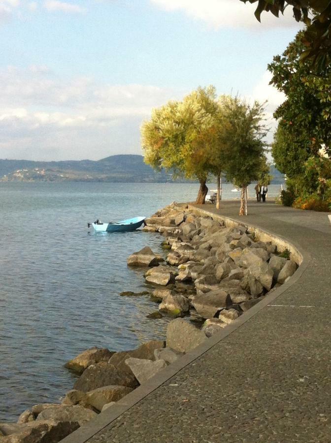 Al Vicolo Dei Pescatori Bed & Breakfast Anguillara Sabazia Dış mekan fotoğraf